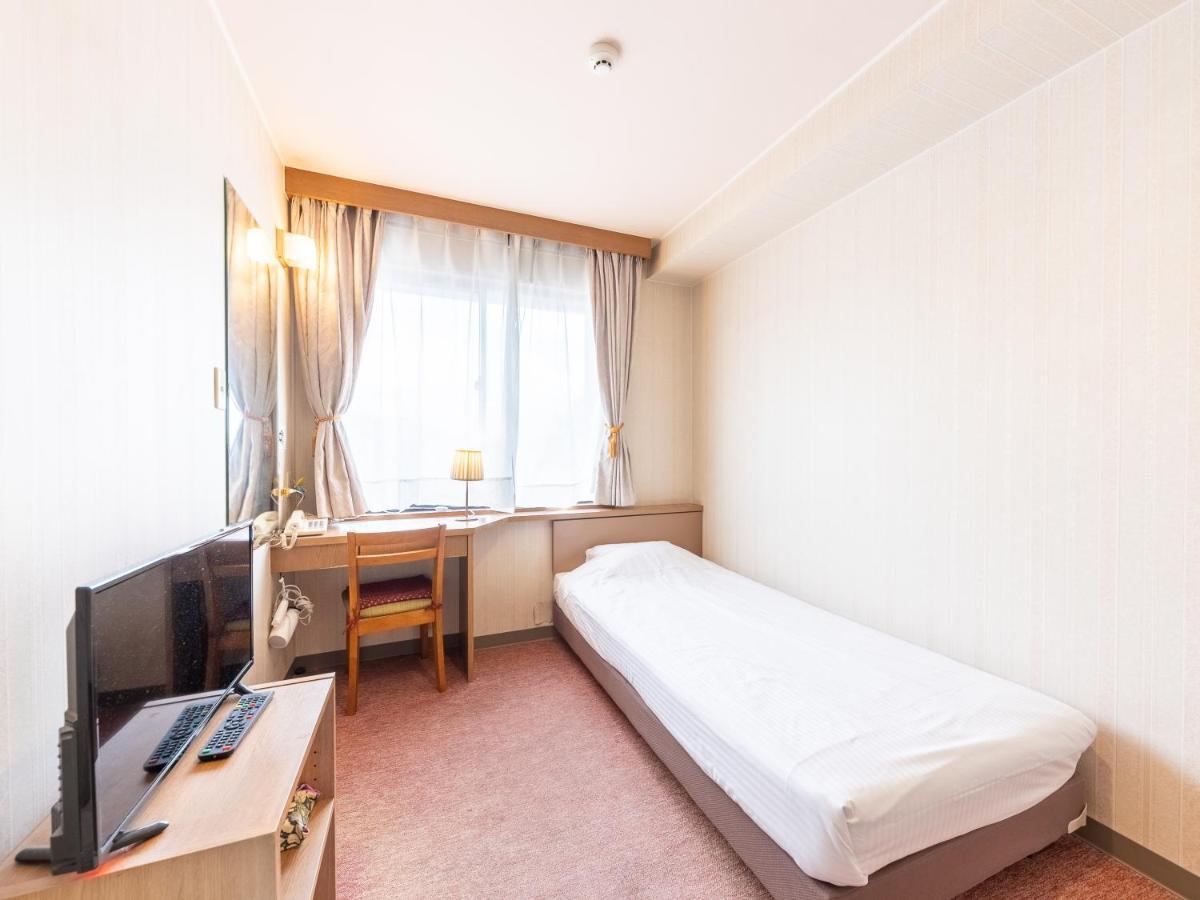 Tabist Business Hotel R Side Kanazava Kültér fotó